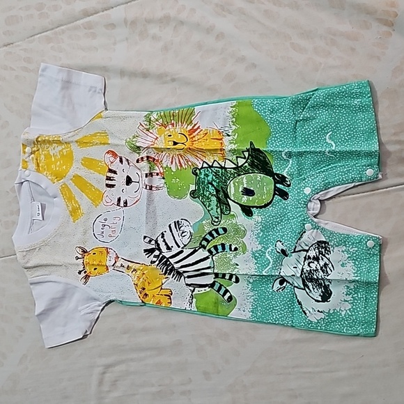 Bundle of 2 Outfits - Picture 2 of 13